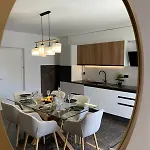 Ivo Apartment *