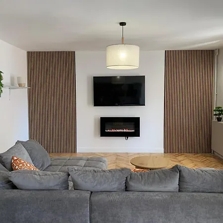 Ivo Apartment *